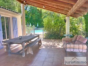 ***SOUS COMPROMIS*** Rare à la vente : Propriété avec 2 habitations indépendantes  grande 