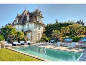 Maison de luxe de 650 m2 en location Trouville  Normandie