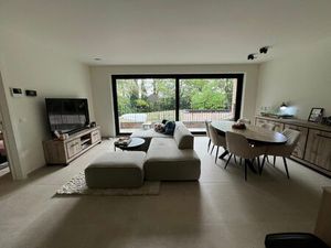 Luxueus app met 1 slpk  terras  berging en parking