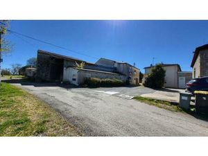 33220 proche Pineuilh Maison de 158 m² dépendances pierres sur parcelle 7645m²