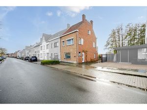 Huis te koop in Assebroek met 3 slaapkamers