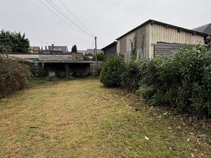 Vente local industriel 95 m² Le Neubourg (27110)