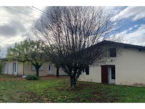 Maison traditionnelle de 111 m2 avec maison indépendante de 48 m2  grand terrain ...