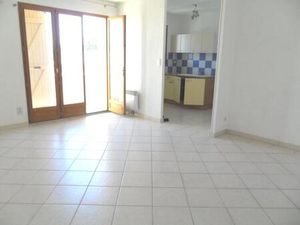 T3 avec terrasse et parking