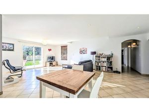 Vente maison 5 pièces 147 m² à Soumoulou (64420)  349 000 €