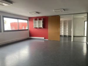 - A louer  à Cabestany  sur axe passant