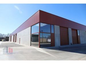 Surface industrielle à vendre à Stuivenbergstraat 0 Izegem (RBU80235)