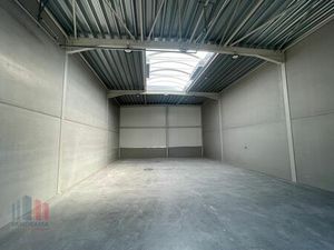 Surface industrielle à louer à Deinsesteenweg 121 Tielt (RBU80230)