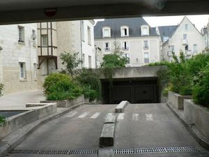 Location Parking TOURS 37000