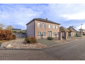 Huis te koop in Malle met 4 slaapkamers