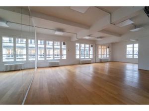 Location Bureau Paris 75010