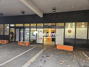 local commercial - Centre ville Mâcon - Mandat 9462