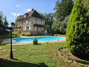 Vente maison Dormans 51700 - 676000 € - Surface Privée