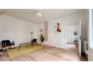 FONTAINEBLEAU – Anciennes écuries réhabilitées – Maison de plain-pied de 54m² avec garage