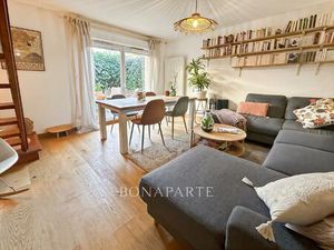 Prévessin-Moëns  maison de 63 m2 avec jardin et piscine dans la résidence