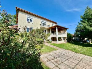 À vendre Maison 205 m2 à Annonay  proche écoles et commerces