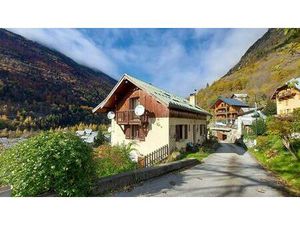 Vaujany - Maison Avec Deux Appartements Et Double Garage