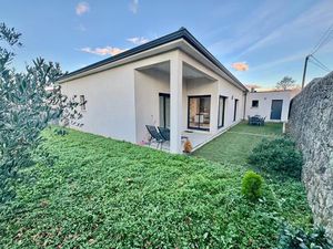 Villa 4 pièces 148m2 avec terrain 501m2