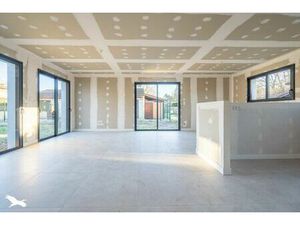 Vente maison 5 pièces 133 m² Saint-Jean-d'Illac (33127)