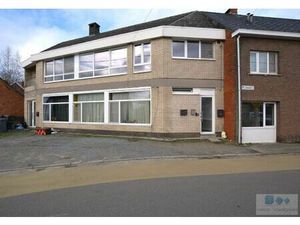 Immeuble de rapport à vendre avec terrasse et 8 chambres   Zoerle-Parwijs (RBU80306)