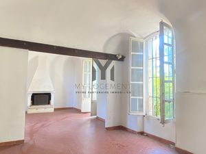 LONGÈRE PAGNOLESQUE À 100 METRES DE LA MER - SANARY SUR MER