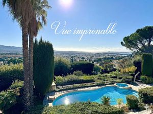 Vente villa 5 pièces 160 m² à Six-Fours-les-Plages (83140)  1 195 000 €