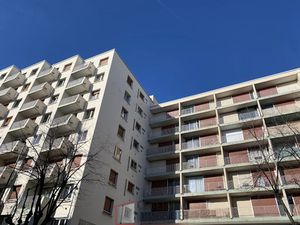 Vente appartement 1 pièce 32 m² à Clermont-Ferrand (63000)  64 000 €