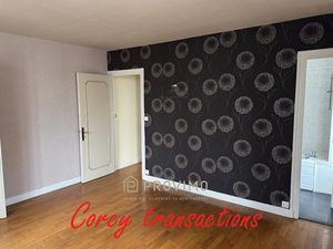 Vente appartement 3 pièces 80 m² à Saint-André-de-Corcy (01390)  104 000 €