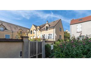 Maison avec 4 chambres  grand box et cave