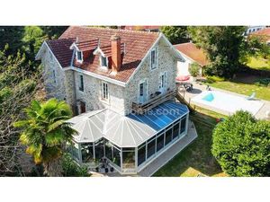 Vente maison 6 pièces 262 m² Bidache (64520)