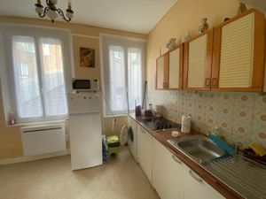 Location meublée appartement 1 pièce 30 m² à Saint-Valery-en-Caux (76460)  680 €