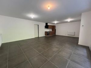 Location appartement 4 pièces 104 m² à Tarare (69170)  1 050 €