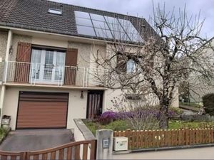 Location maison 6 pièces 135 m² à Neuves-Maisons (54230)  1 300 €