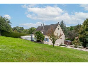 Vente maison 8 pièces  250.00m²  Seraincourt