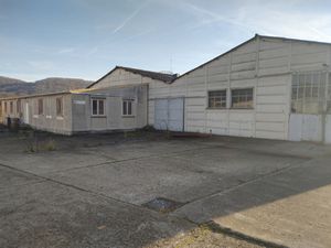 Dans Vernon  Bâtiment industriel de 750 m2