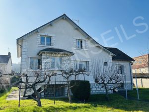 Maison atypique situé au coeur du village de Saint Pierre d'A