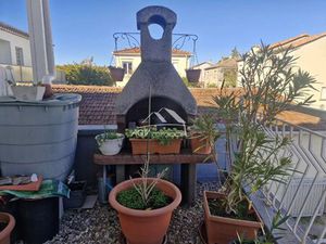 A Salindres Appartement d'environ 90 m² avec terrasse et garage