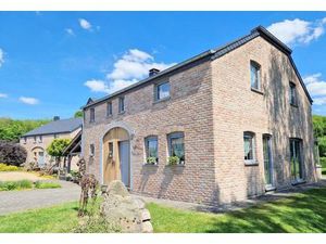 Maison à vendre à rue de Graide 24-26 Bièvre (VWD15833)