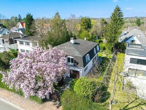 Villa à vendre avec garage et terrasse   Rhode-Saint-Genèse (VBD58316)