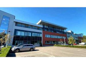 Bureau de haute qualité à louer dans le centre d'entreprise