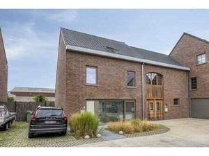 Maison familiale lumineuse de 4 chambres à vendre à Lauwe !