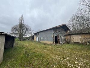 Vente maison 1 pièce 209 m² Saint-Vincent-la-Châtre (79500)