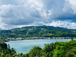 TRINITE APPARTEMENT T4 VUE MER et PROCHE PLAGE