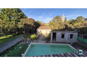 Maison pierre avec piscine  centre ville Condom