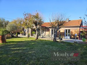 SUD CAHORS MAISON DE PLAIN PIED AVEC PISCINE ET GRAND GARAGE