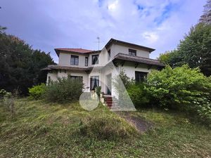 La Varenne St Hilaire  belle maison 6 pièces de 170 m2