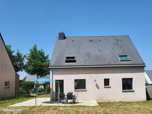 MAISON RETIERS 4 Chambres et grande pièce de vie