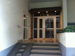 Loue beau studio Canal de l'Ourcq - 75019 Paris