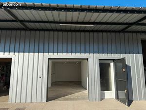 A louer local artisanal / commercial salernes