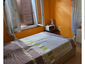 Chambre à louer dans maison individuelle / village frontière